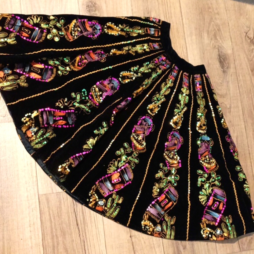 1950s Mexican Sequin Hand Painted Musical Novelty Print Black Velvet Dress